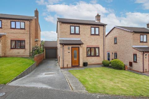 3 bedroom detached house for sale, Moorpark Avenue, Chesterfield S40