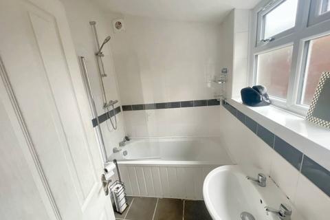 1 bedroom in a house share to rent, Highfield Road, Smethwick B67