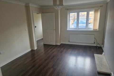 3 bedroom semi-detached house to rent, Kendal Road, Kirkby, Merseyside, L33 2ED