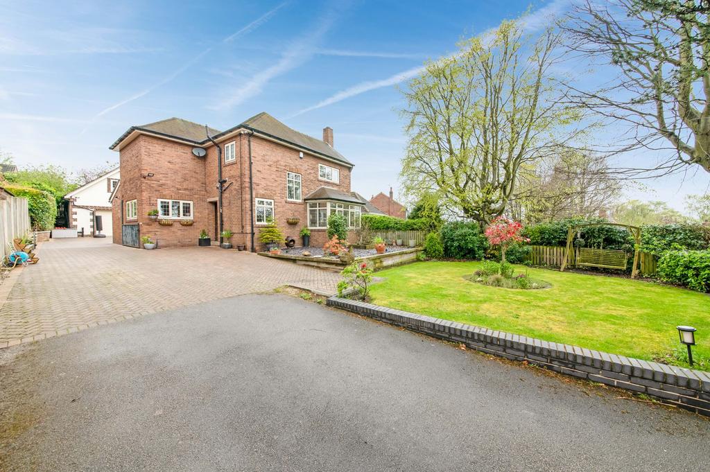 The Balk, Staincross, S75 3 bed detached house for sale £525,000