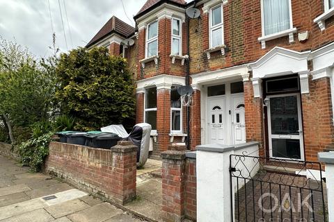 2 bedroom maisonette to rent, Manor Road, London N22
