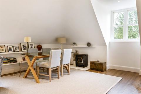 Flat 7, The Croft Buckland Road, Reigate, RH2 9JP
