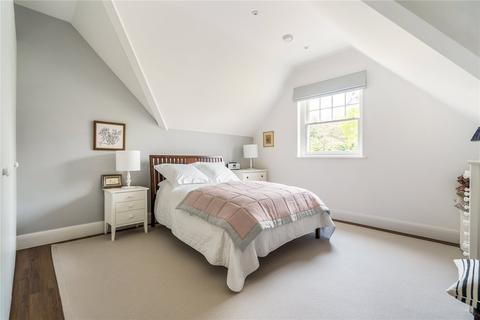 Flat 7, The Croft Buckland Road, Reigate, RH2 9JP