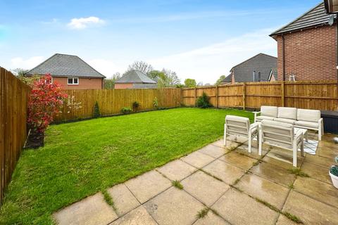 19 Pinfold Drive, Prestwich, Manchester, M25 3EQ