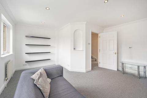 32 Transom Square, London, E14 3AQ
