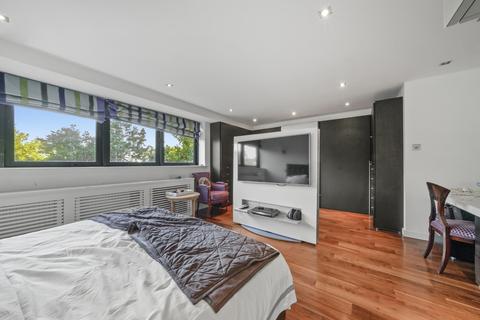 3 bedroom flat for sale, Prince Regent Court, 8 Avenue Road, St John's Wood, London