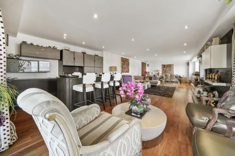 3 bedroom flat for sale, Prince Regent Court, 8 Avenue Road, St John's Wood, London