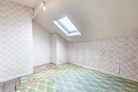 110 Woodsley Road, Leeds, LS3 1DU