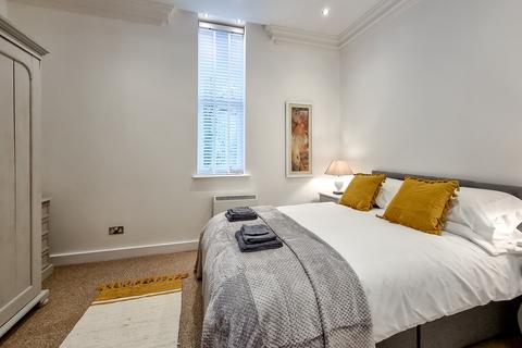 2 bedroom apartment to rent, Roseville Avenue, Harrogate, HG1