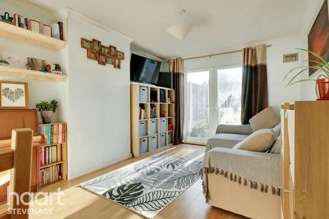 32 Barnwell, Stevenage, SG2 9SJ