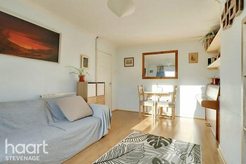 32 Barnwell, Stevenage, SG2 9SJ