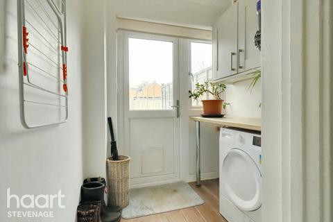 32 Barnwell, Stevenage, SG2 9SJ