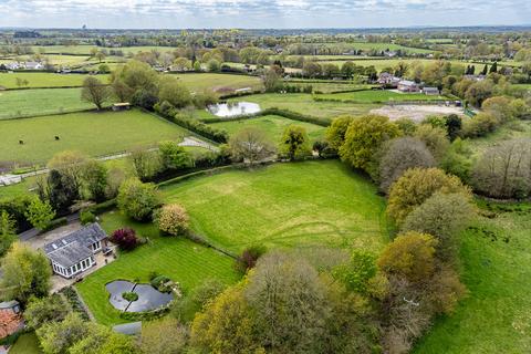 3 bedroom barn conversion for sale, Moss Lane, Mobberley, WA16