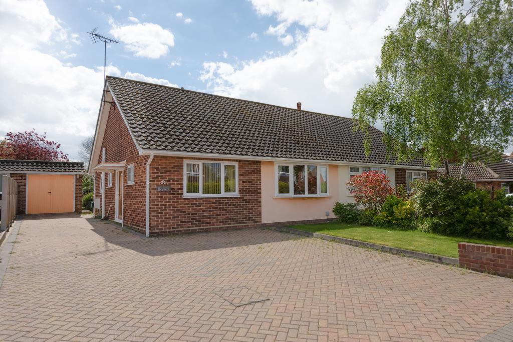 Summerfield Avenue, Whitstable 2 bed semidetached bungalow for sale