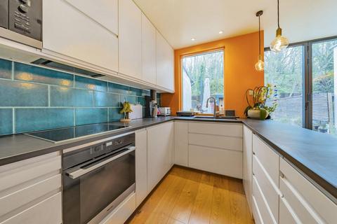 64 Cambridge Road, London, SE20 7XL
