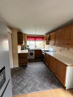 1 bedroom semi-detached house to rent, Bainbridge Close, Manchester M12
