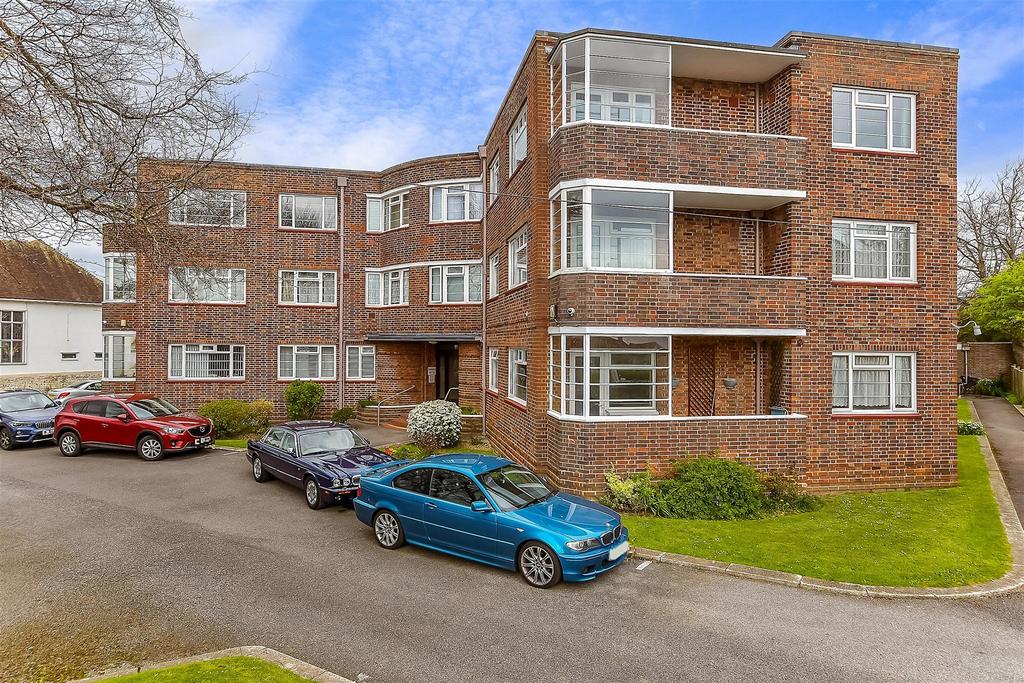 Lansdowne Road, Worthing, West Sussex 1 bed ground floor flat for sale