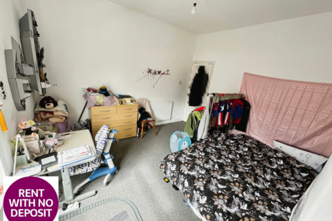 2 bedroom terraced house to rent, Roebuck Lane, Sale, M33