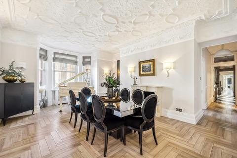 8 bedroom flat to rent, Wellington Court, 116 Knightsbridge, London, SW1X