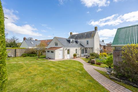 4 bedroom detached house for sale, La Villette Road, St. Martin, Guernsey