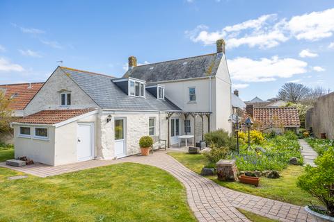 4 bedroom detached house for sale, La Villette Road, St. Martin, Guernsey