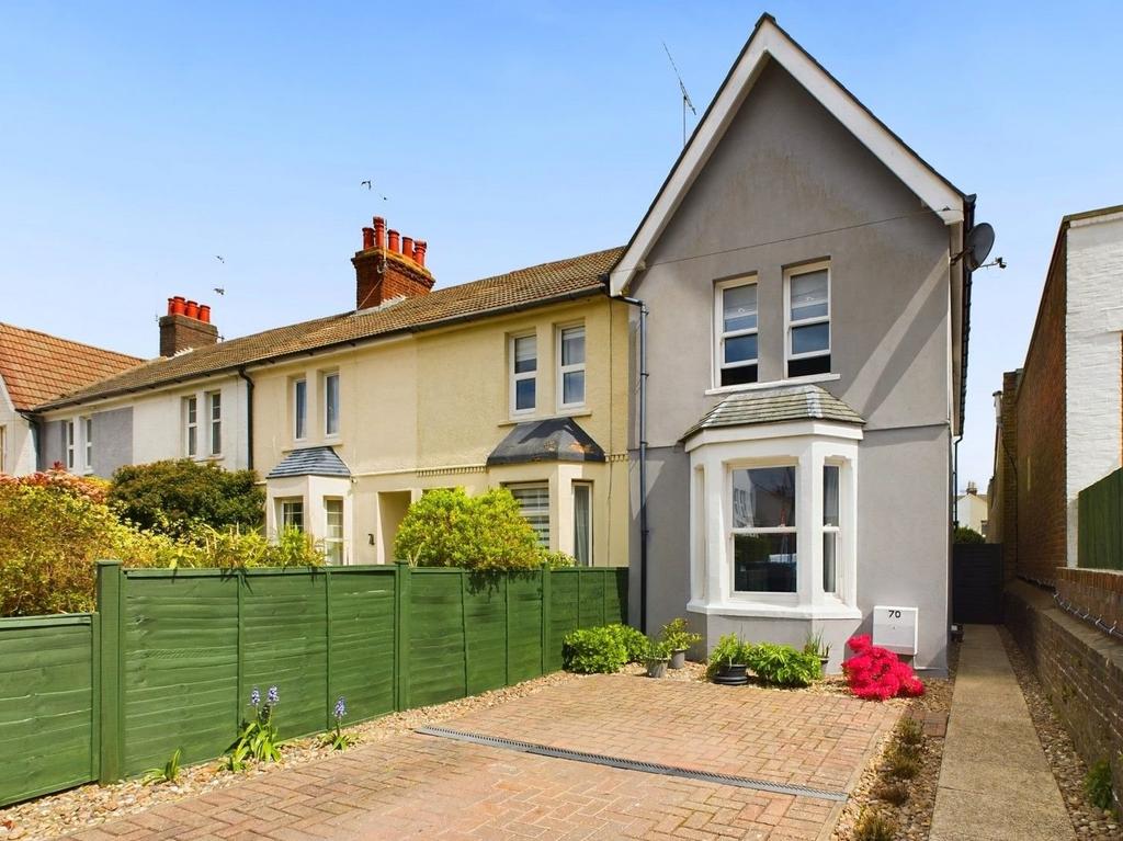 Elm Grove, Worthing, BN11 5LJ 2 bed end of terrace house £350,000