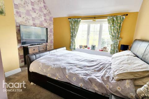 108 The Park, Woodlands, Doncaster, DN6 7RH