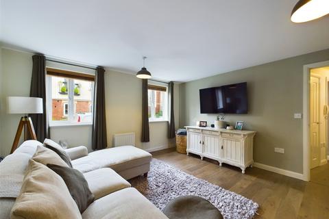 2 bedroom apartment for sale, Bledisloe Way, Tuffley, Gloucester, Gloucestershire, GL4