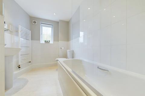 Flat 1, 3 Bledisloe Way, Tuffley, Gloucester, GL4 0WP
