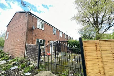 3 bedroom terraced house to rent, Trinity Walk, Manchester, M14