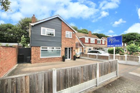 4 bedroom detached house for sale, Pear Tree Close, Broadstairs