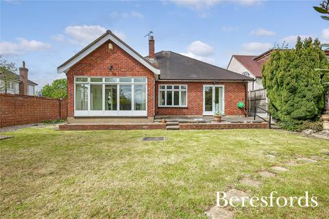 48 Holden Way, Upminster, RM14 1BT