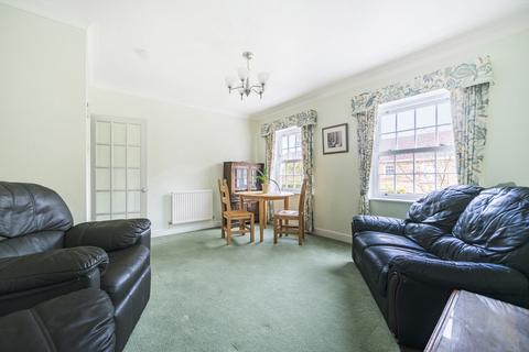 2 bedroom apartment for sale, Brockhurst Lodge, Shortheath Road, Farnham, Surrey, GU9