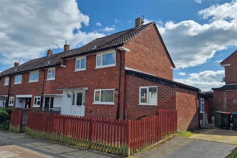 2 bedroom end of terrace house for sale, Abbotts Way, Winsford