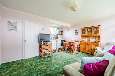 2 bedroom chalet for sale, Broadside Chalet Park, Stalham