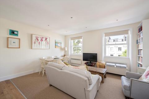 1 bedroom flat for sale, Chepstow Road, London, W2