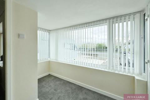 117 Ffordd Derwen, Rhyl, LL18 2NA