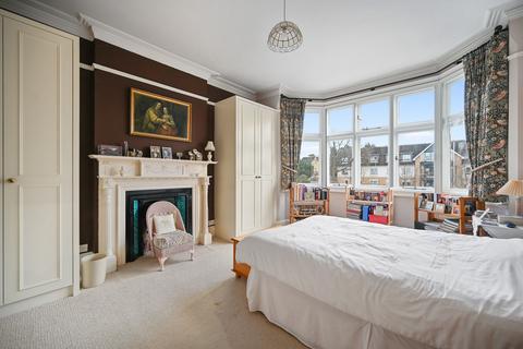 1 bedroom apartment for sale, Worcester Road, Davington Court, SM2
