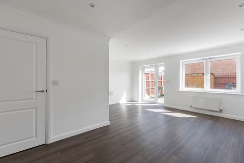 28 Havelock Drive, Greenhithe, DA9 9XU