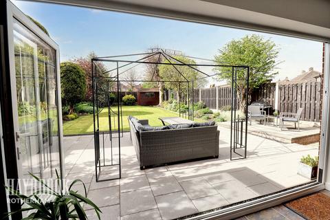 15 Leedham Road, Rotherham, S65 3EA