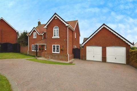4 bedroom detached house for sale, White Tree Court, South Woodham Ferrers, Chelmsford, Essex, CM3