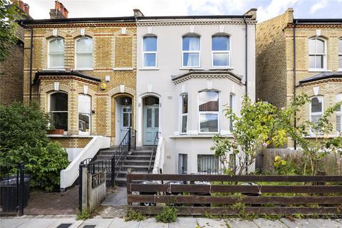 7 bedroom terraced house to rent, Rossiter Road, Balham, London, SW12