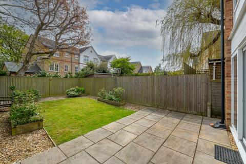 3 bedroom end of terrace house for sale, Yorke Gardens, Reigate, RH2