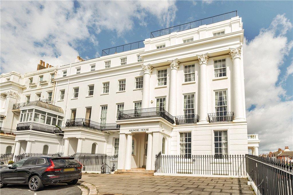 Arundel Terrace, Brighton, East Sussex 3 bed apartment for sale £800,000