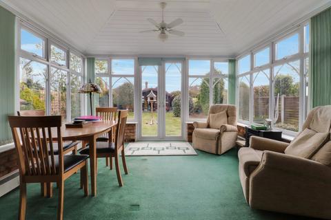 10 Branscombe Gardens, Southend-on-sea, SS1 3PJ