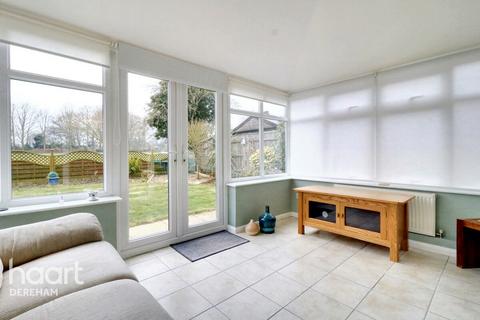10 Bull Close, East Tuddenham, Dereham, NR20 3LX