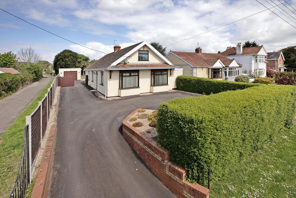 Ilminster Road, Taunton TA1 3 bed detached bungalow for sale £485,000