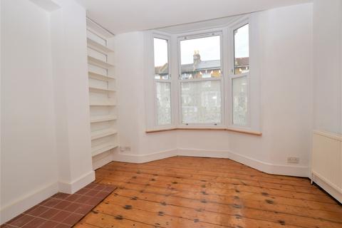 1 bedroom flat to rent, Crewys Road Peckham SE15