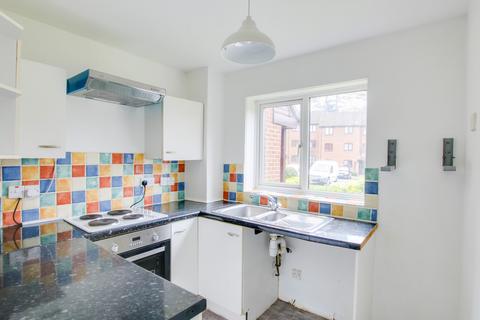 1 bedroom flat for sale, BISHOP'S WALTHAM - NO CHAIN