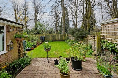 undefined, Abbeydale Park Rise, Dore, S17 3PB